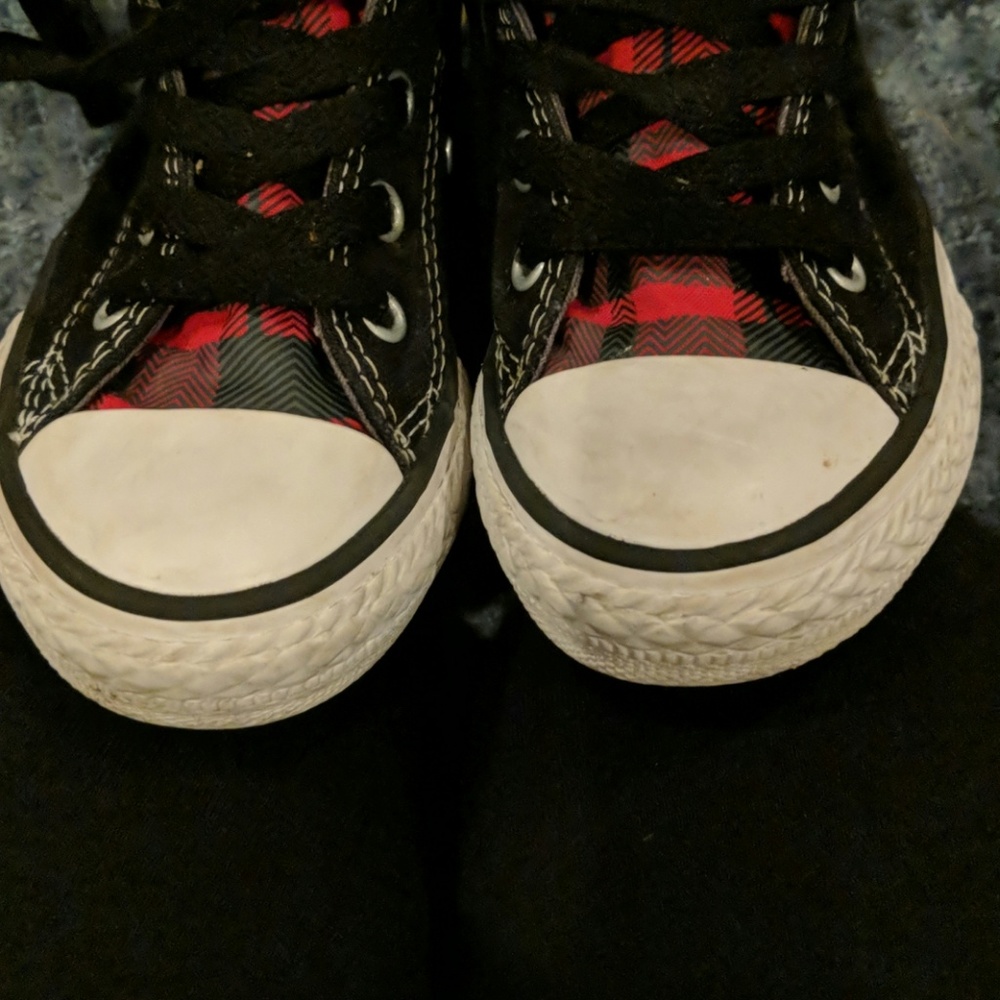 Converse - Picture 3 of 7